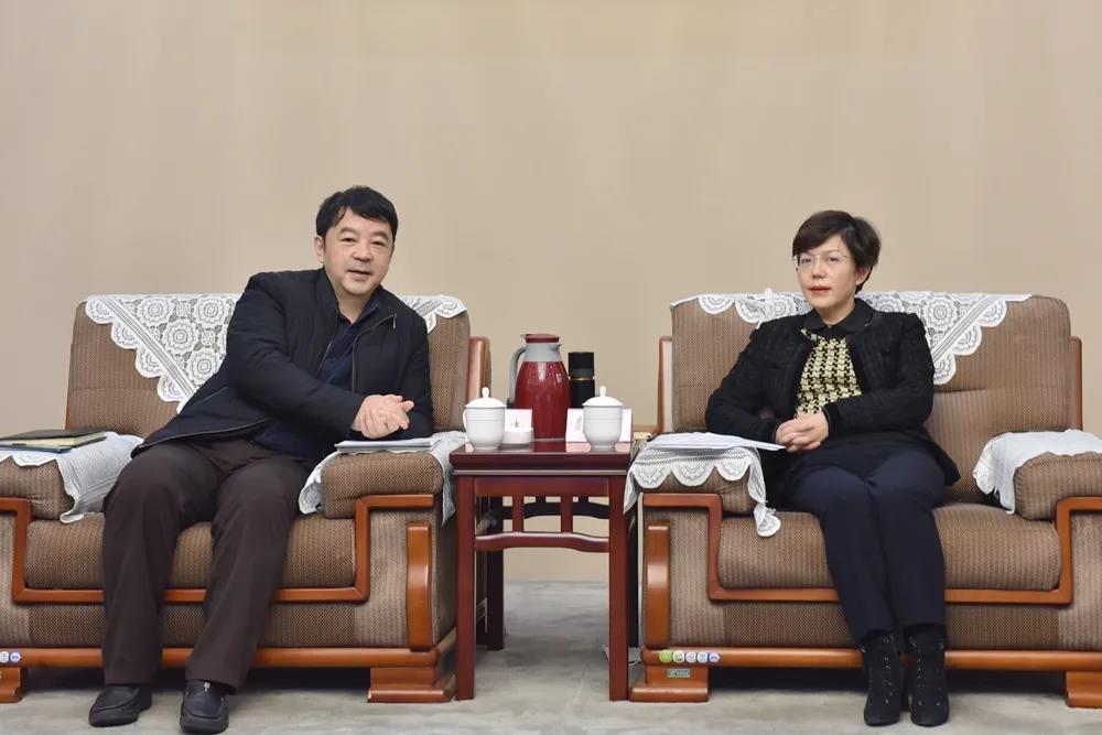 丹棱县委书记郭红会见川旅投董事长裴玉生